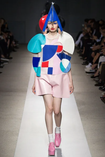 Look 8